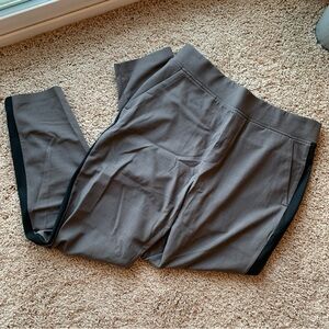 Athleta Brooklyn Ankle Pants Size 6 Brown Plaid Style 486213 Zip Pockets Elastic